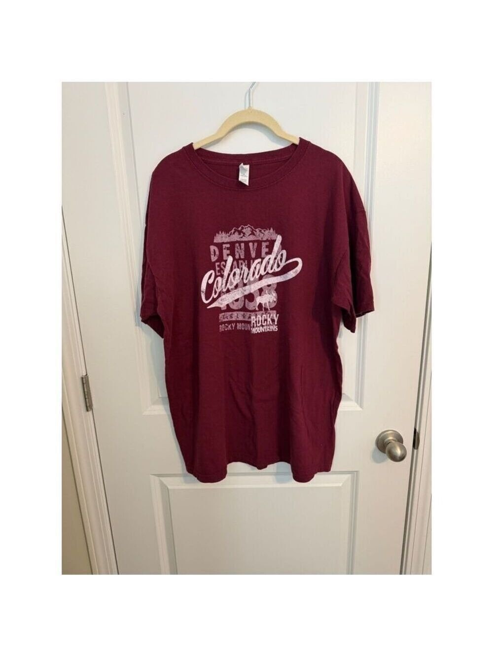 Denver Colorado Graphic T-Shirt Men's XL Maroon Rocky Mountains Tee